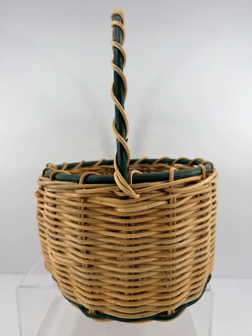 Vtg 1970s Handwoven Wicker Tile Basket 12x9 Botanical Leaf Cottagecore Farmhouse